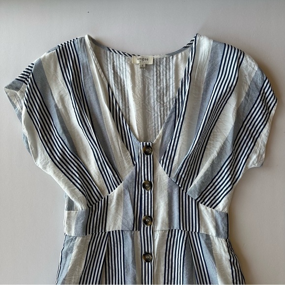 Umgee Striped V-Neck Short Sleeve Romper Size Snall - Picture 2 of 10